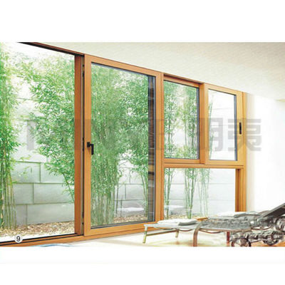 Crear una conexión interior-exterior sin fisuras con puertas corredizas de aluminio patio