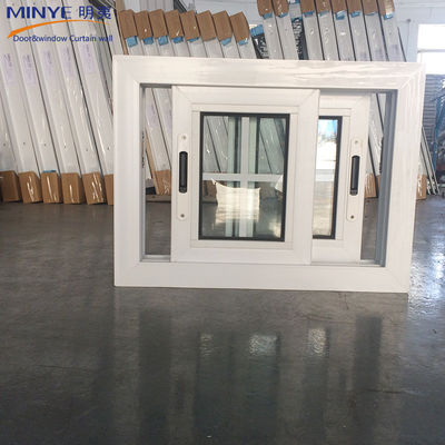 Pequeña ventana corredera Upvc en estilo de diseño moderno con patrón de apertura horizontal