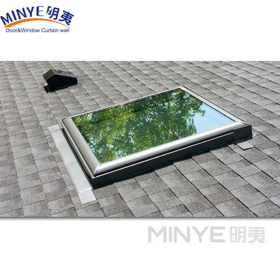 Profile de aluminio fuerte y duradero centro colgado ventana de techo de vidrio claraboya abierta