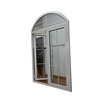 Diseño de puerta principal de aluminio de rejilla blanca residencial con configuraciones de tamaño personalizadas