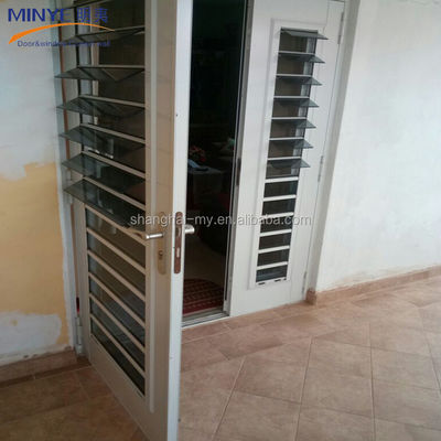 Persianas triangulares personalizables con puerta de perfil de aluminio de Shanghai