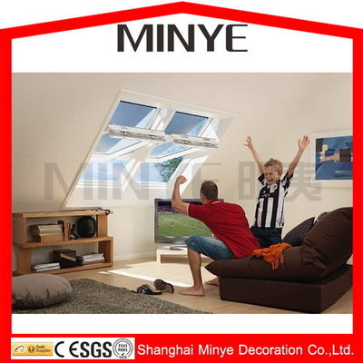 Ventanas de techo de aluminio con ventana vertical abierta con malla de fibra de vidrio