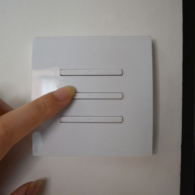 Diseño eléctrico de aleación de aluminio chino puerta de garaje de rodillo de puerta de persiana