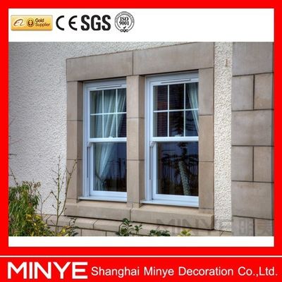 Diseño de parrilla de ventana corredera vertical UPVC/PVC a prueba de viento para la funcionalidad del salón
