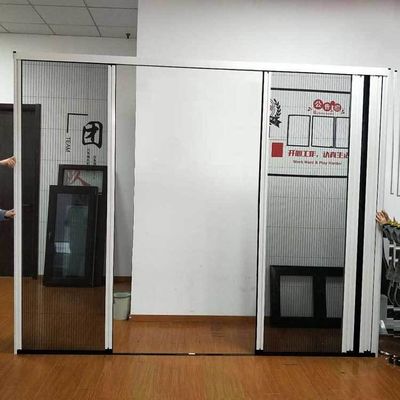 Estilo abierto retráctil personalizado triple mosquiteros cuchilla corredera puerta y ventana