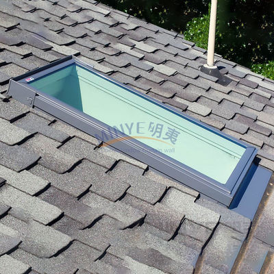 Ventanas de techo de claraboyas de aluminio de vidrio doble templado con malla de pantalla de fibra de vidrio
