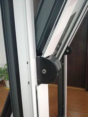Buen sellado colores personalizados de aluminio centro pivote ventanas colgadas con diseño moderno
