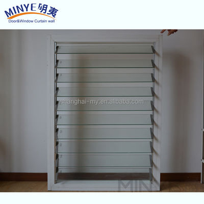 Economía Baño de aleación de aluminio Ventanas con persianas de plantación de vidrio a prueba de viento