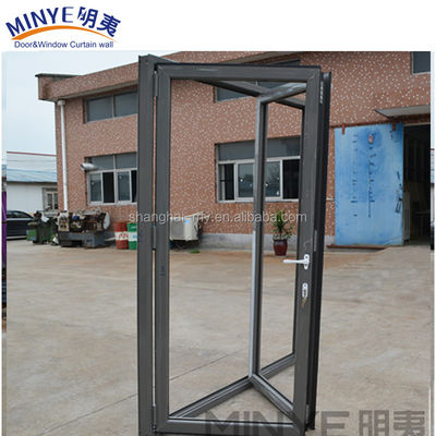 Estilo de diseño moderno Tamaño personalizado Puerta de la ventana de la parrilla de hierro Diseños / Puerta plegable de vidrio
