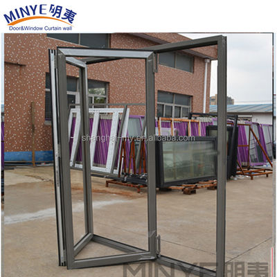 Estilo de diseño moderno Tamaño personalizado Puerta de la ventana de la parrilla de hierro Diseños / Puerta plegable de vidrio