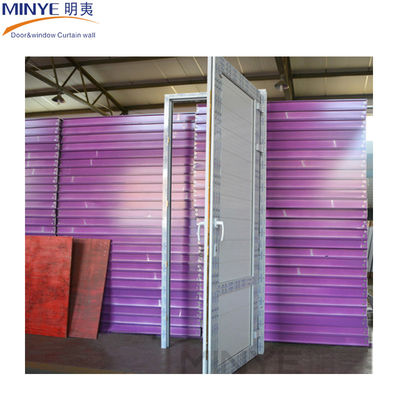 Materiales principales PVC de color blanco puerta de revestimiento Upvc/pvc con puerta única de tablón fijo