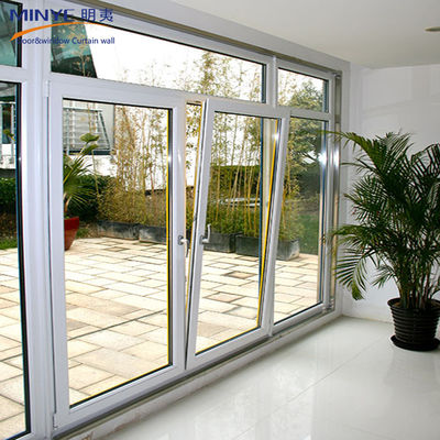 Puerta de revestimiento de aleación de aluminio de diseño de patio trasero con doble cristal y características de seguridad
