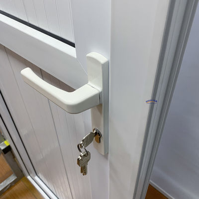 Puerta de doble vidrio templado de estilo francés con bisagra vertical de UPVC para puertas de enchufe de PVC