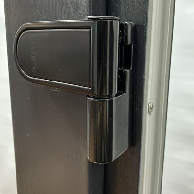 Estilo de diseño moderno colgante vertical de puerta UPVC para villa hecho de aluminio