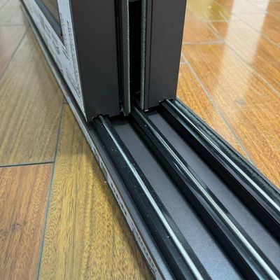 Ventana corredera de aluminio resistente al agua de ahorro de energía con vigas de seguridad y diseño de rejilla