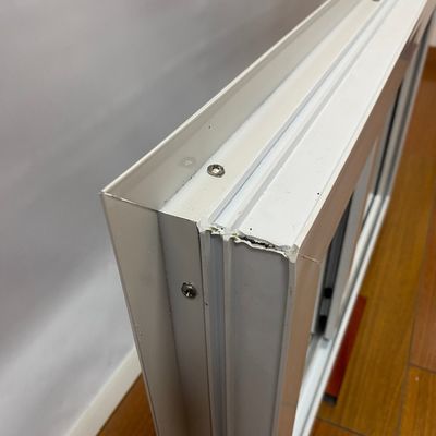 Cocina de diseño moderno Ventana corredera UPVC con alta resistencia al viento y aislamiento acústico