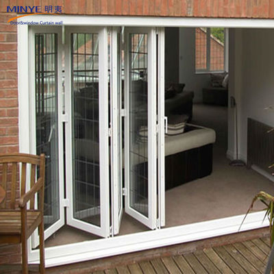 Porte corredera de vidrio plegable de perfil de aluminio en superficie terminada para tamaño personalizado