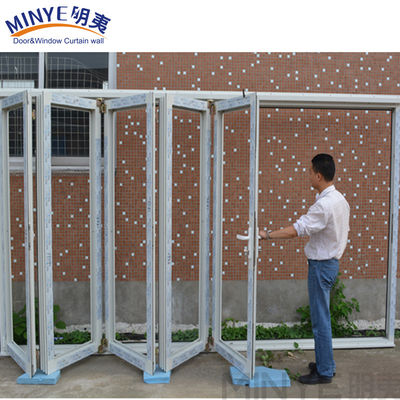 2.5mm espesor del perfil de aluminio chino superior de doble plegado de la puerta / diseño de la pared divisoria