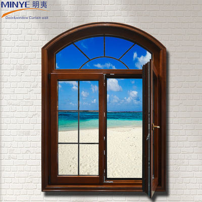 Ventanas de arco de aluminio con marco de madera y patrón de apertura horizontal en el diseño moderno