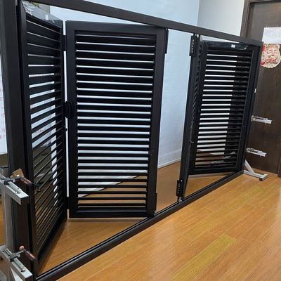 Patrón de apertura horizontal de aleación de aluminio ventanas plegables y persianas para iluminación diurna