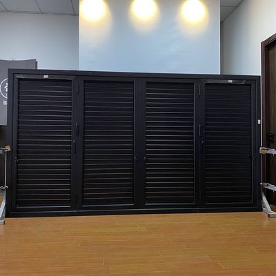 Patrón de apertura horizontal de aleación de aluminio ventanas plegables y persianas para iluminación diurna