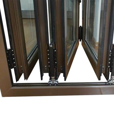 Alemania Ventanas de vidrio plegables deslizantes de aleación de aluminio para espacios grandes y ventilación