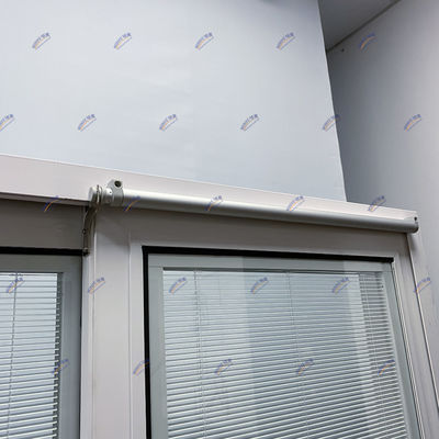 Decoración Puertas correderas de aluminio con puerta interna de alfombra incorporada y interruptor eléctrico