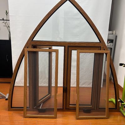 Buena sellado Europa estilo ventana de revestimiento con aislamiento térmico y tamaño personalizado